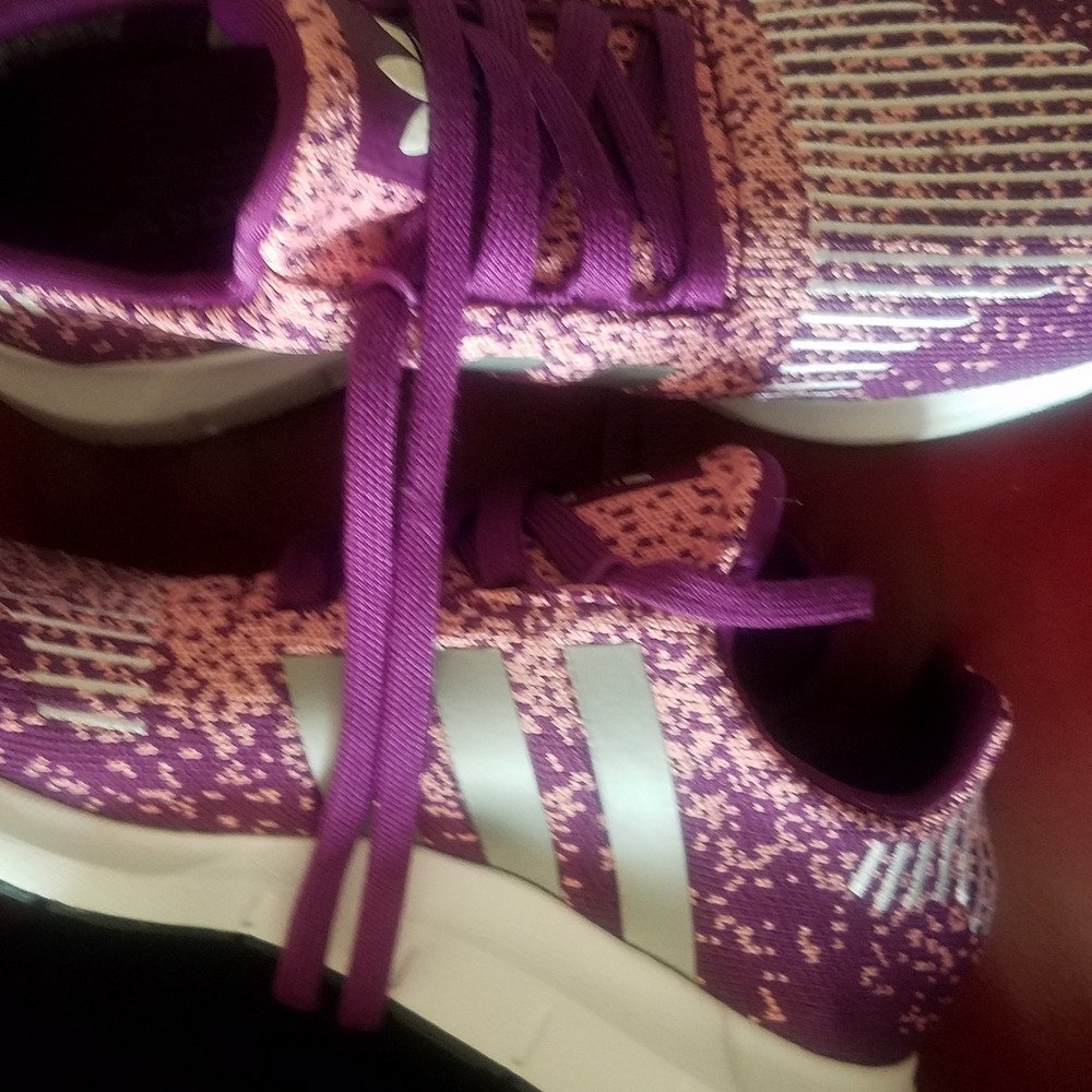 Adidas Girls Size 7 NEW No Tag Purple and Pink Sneakers